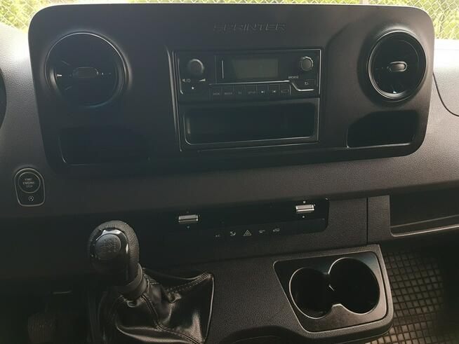 Mercedes Sprinter 8EP KONTENER 4,22x2,16x2,31 KLIMA 314CDI MANUAL 6-BIEGÓW KRAJOWY