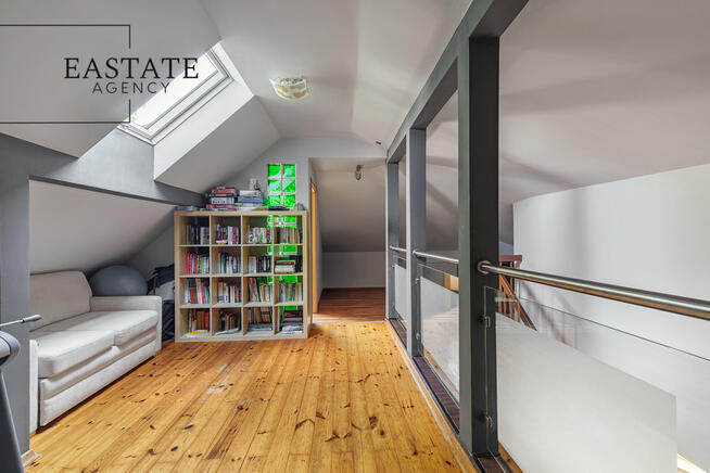 Dom wolnostojący z dużą działką 942 m² | Stare Włochy | ul. Husarska | Potencjał inwestycyjny