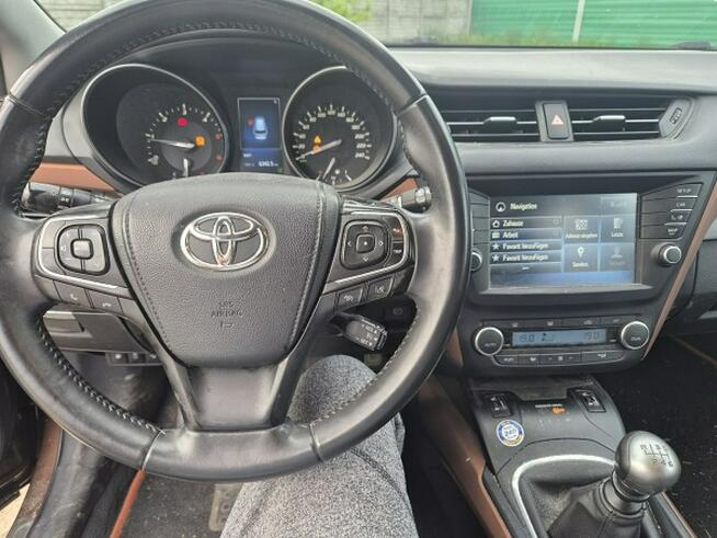 Toyota Avensis Super wyposażenie* Skóra* Model 2016