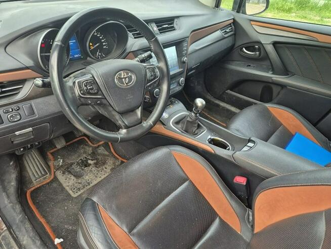 Toyota Avensis Super wyposażenie* Skóra* Model 2016