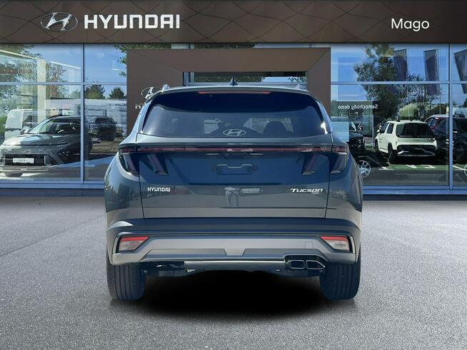 Hyundai Tucson manual w wersji Executive