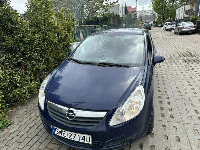 Opel Corsa 5 drzwi, opłaty na rok, klimatyzacja mrozi, Aux, Isofix, nowe opony