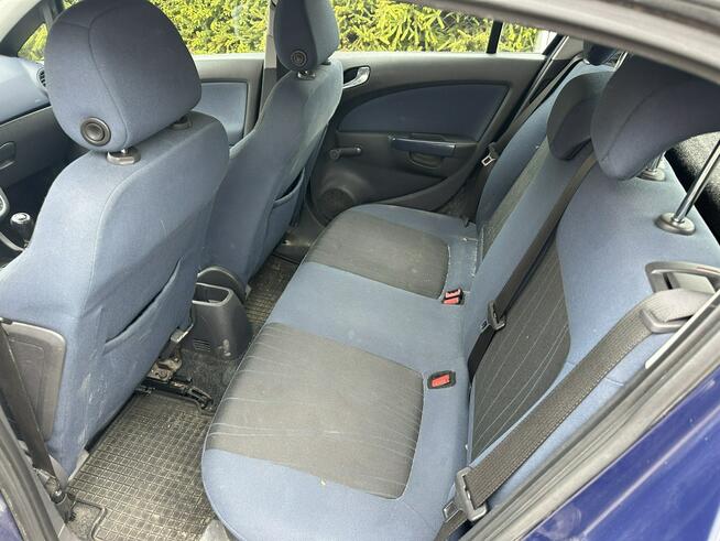Opel Corsa 5 drzwi, opłaty na rok, klimatyzacja mrozi, Aux, Isofix, nowe opony