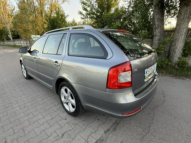 Skoda Octavia II Lift 1.6TDi 2012r Xenon Climatronic Alu Hak Nawigacja