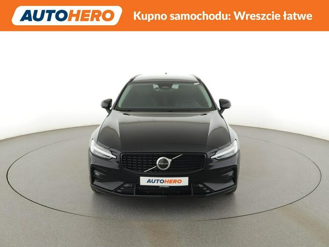 Volvo V60 FV23% B4 Plus Dark automat mHEV skóra ACC grzane fotele hak LED navi k