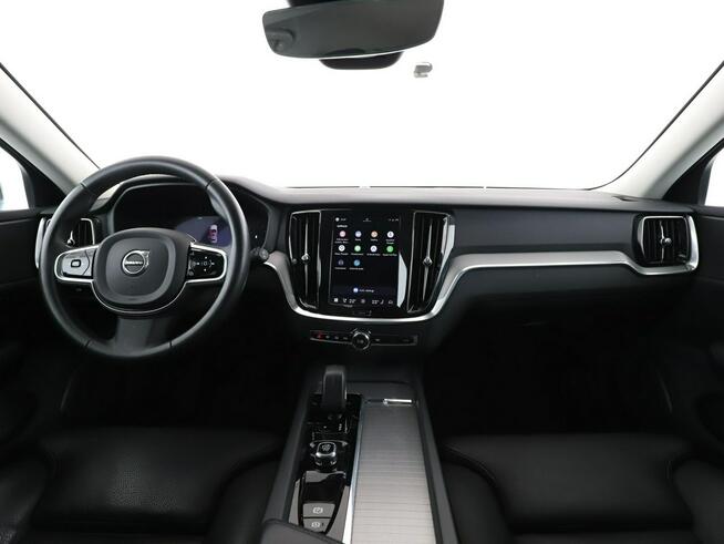 Volvo V60 FV23% B4 Plus Dark automat mHEV skóra ACC grzane fotele hak LED navi k