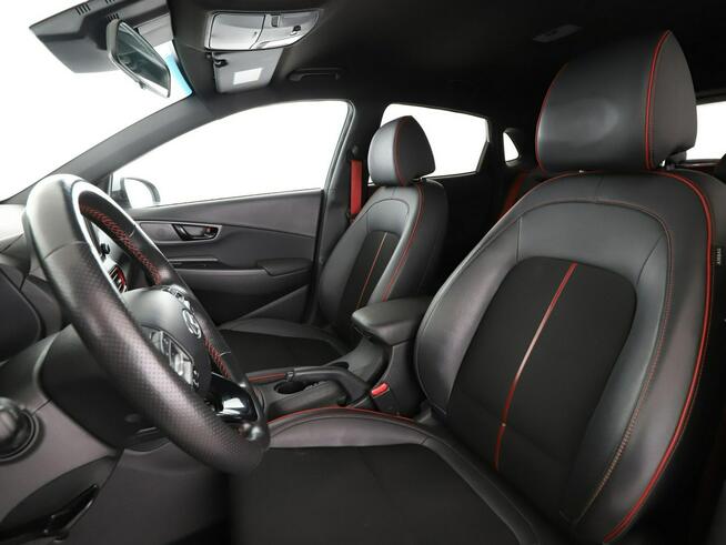 Hyundai Kona Style automat półskóra navi grzane fotele kamera hak KRELL