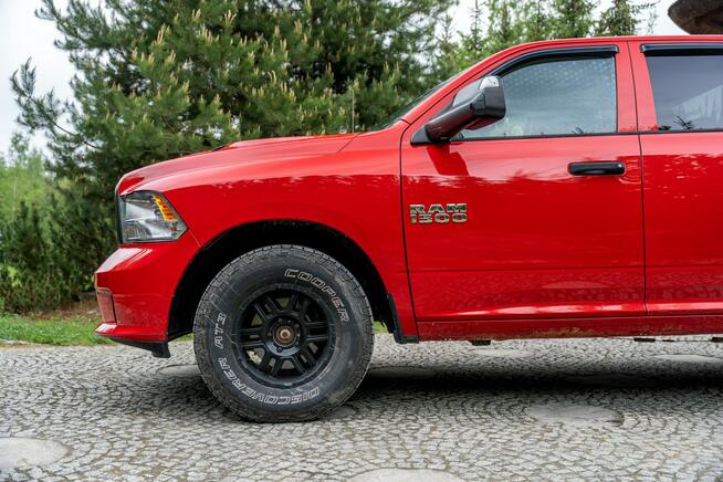 RAM 1500 5.7 V8 Hemi Quad Cab / Tradesman 2017 / 4x4 TorqueFlite / FV 23%