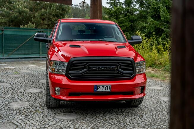 RAM 1500 5.7 V8 Hemi Quad Cab / Tradesman 2017 / 4x4 TorqueFlite / FV 23%
