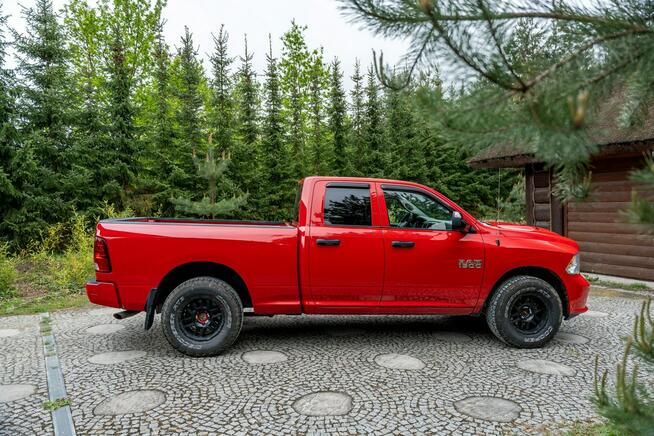 RAM 1500 5.7 V8 Hemi Quad Cab / Tradesman 2017 / 4x4 TorqueFlite / FV 23%