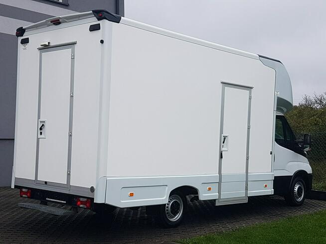 Iveco Daily KONTENER NISKOPODŁOGOWY 4,43x2,23x2,43 SKLEP BAR FOODTRUCK KAMPER AC