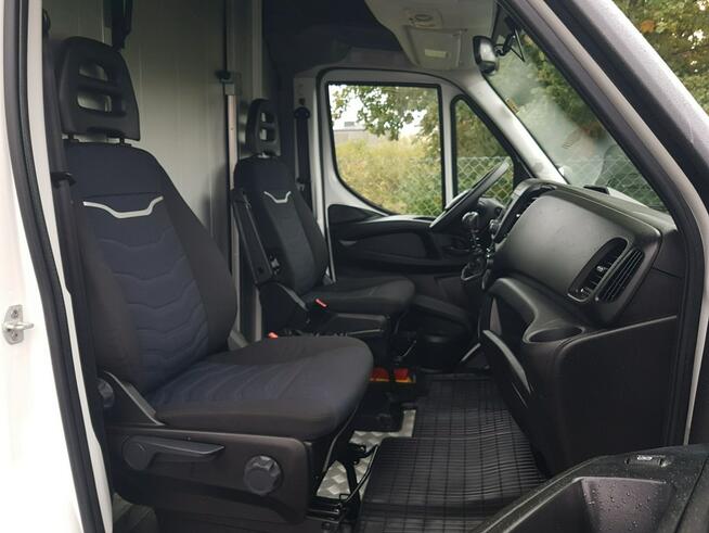 Iveco Daily KONTENER NISKOPODŁOGOWY 4,43x2,23x2,43 SKLEP BAR FOODTRUCK KAMPER AC