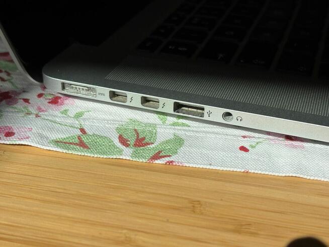 MacBook Pro 15 Retina i7 2.8GHz 16GB RAM 1TB SSD