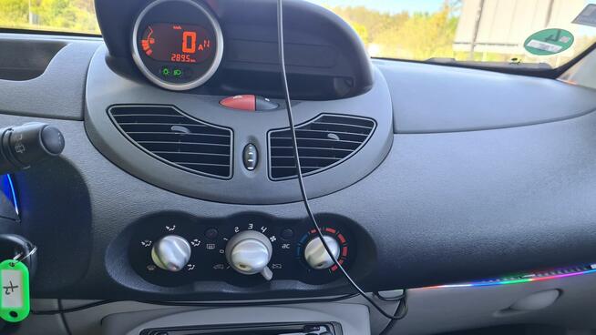 REZERWACJA Renault Twingo Benzyna Automat Panorama Klima