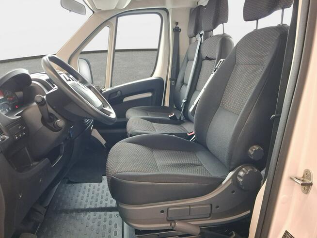 Opel Movano Wywrotka 2.2CDTI 140KM M6 2023 r., hak, 3-osobowy, klimatyzacja