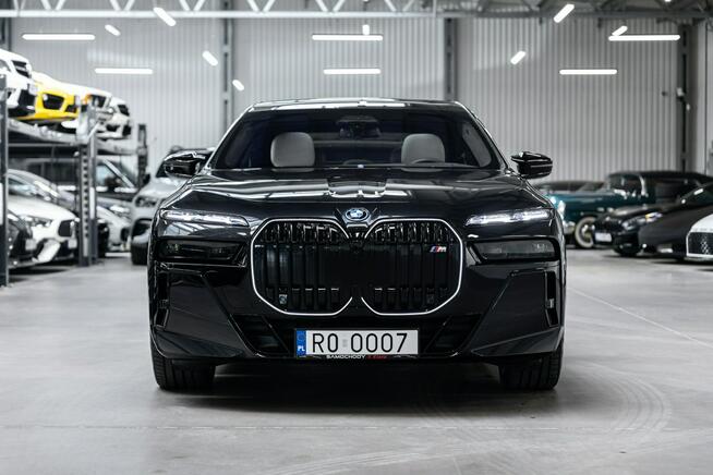 BMW M760 Gwarancja 01.2029. Pełne wyposażenie. PPF. TV. Gran Lusso.