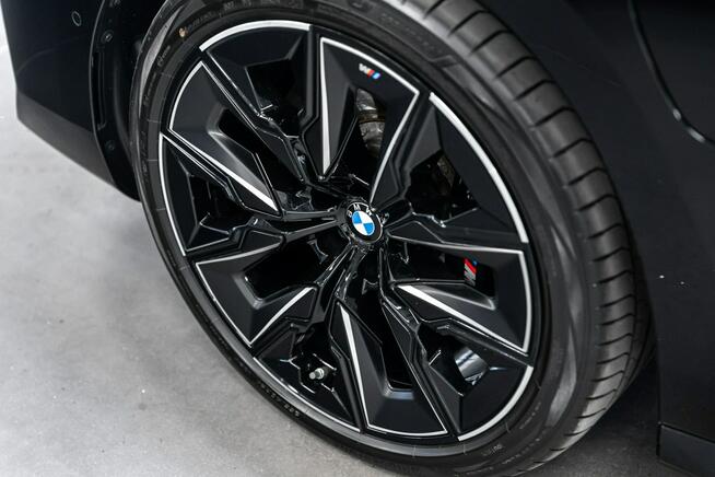 BMW M760 Gwarancja 01.2029. Pełne wyposażenie. PPF. TV. Gran Lusso.