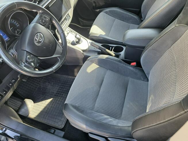 Toyota Auris Prestige Salon Polska 1.8 HYBRID Gwarancja z Pakietem Prestige ASO