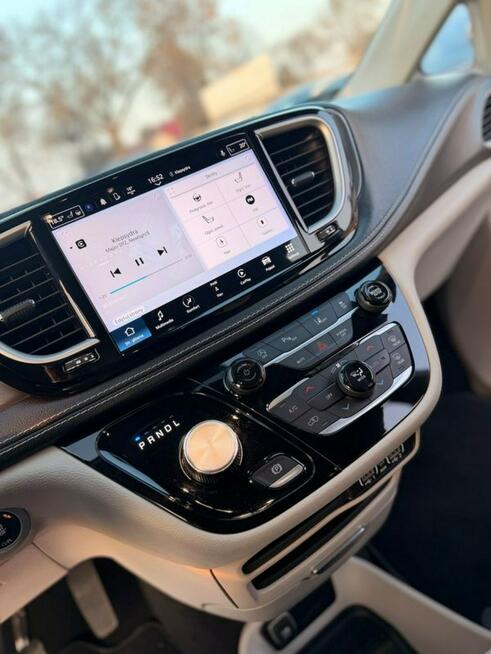 Chrysler Pacifica 7_Osbób_FullLed_LPG_BezWkladu_NiskiPrzebieg_