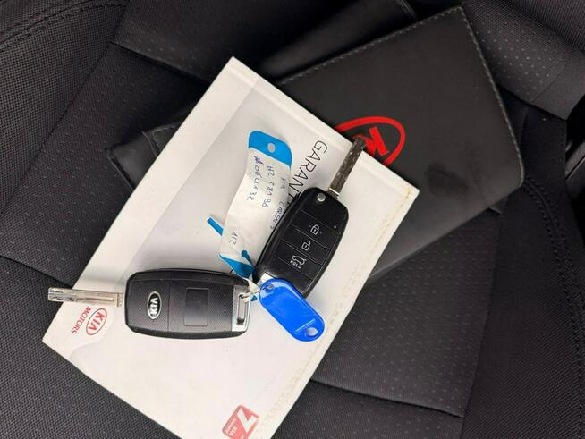 Kia Carens 7miejsc_Bezwypadkowy_Kamera_Navi_Android