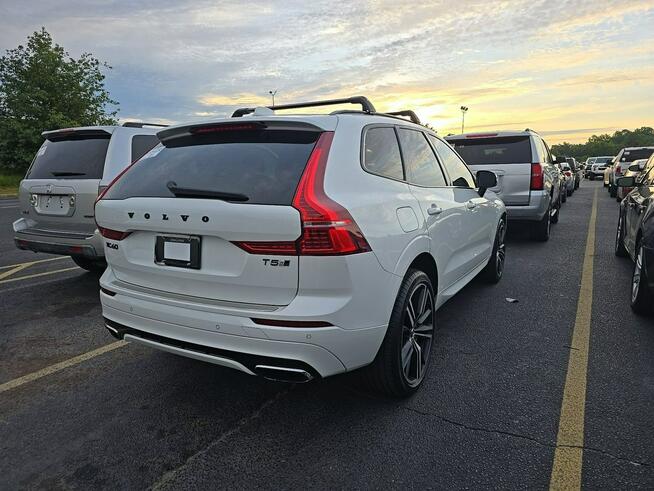 Volvo XC 60 R-Design / 4x4 / niski przebieg