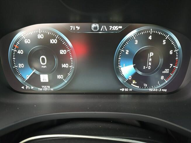 Volvo XC 60 R-Design / 4x4 / niski przebieg