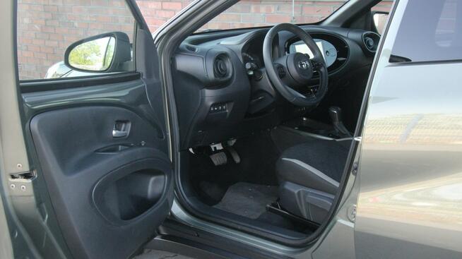 Toyota Aygo X FullLed*Navi*Kamera*2xPdc*Klimatr*Andr*Radar*AsysToru*GrzFot*Alu*Temp