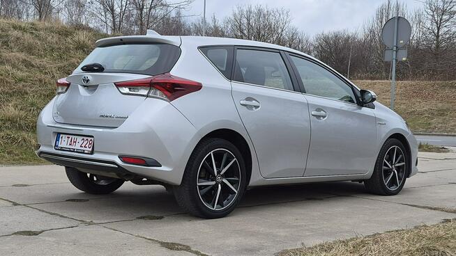 Toyota Auris _1.8 136KM_HYBRID_Led_Kamera_Navi_Climatronic_Serwis_