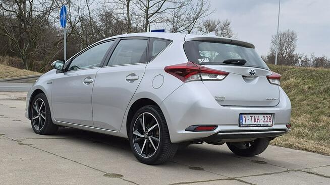 Toyota Auris _1.8 136KM_HYBRID_Led_Kamera_Navi_Climatronic_Serwis_