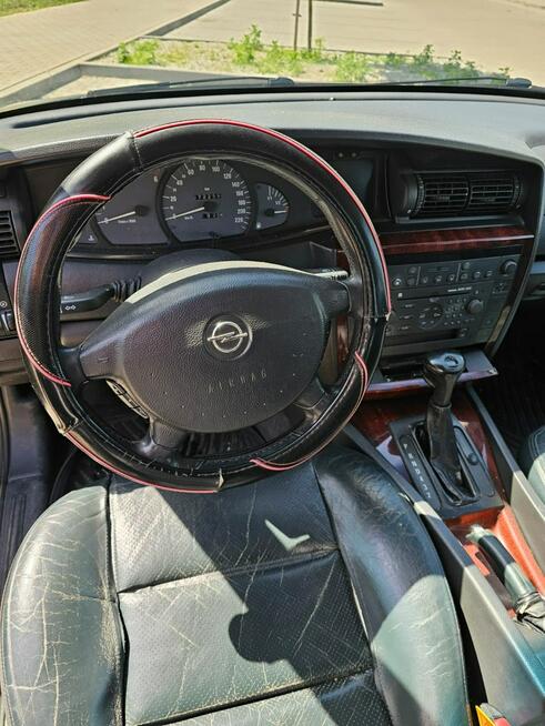Opel Omega Hak - Klimatyzacja - 150KM
