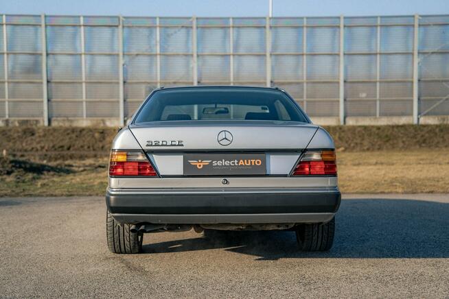 Mercedes Benz E320 W124 Coupe