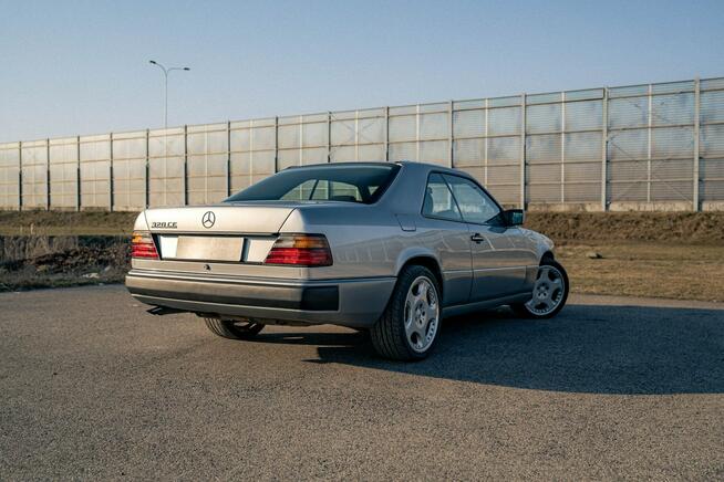 Mercedes Benz E320 W124 Coupe