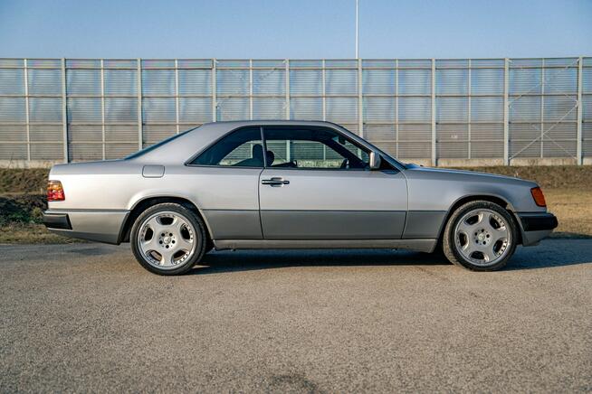 Mercedes Benz E320 W124 Coupe