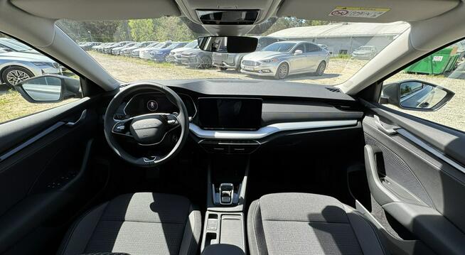 Škoda Octavia Selection 1.5TSI m-HEV 150KM DSG 2025 Bezwypadkowy FV VAT23%