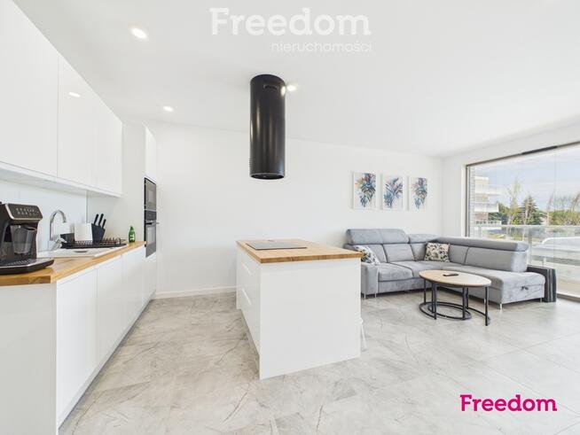 Nowoczesny apartament nad morzem w Sarbinowie.