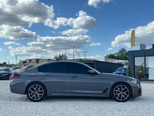 BMW Seria 5, 2021