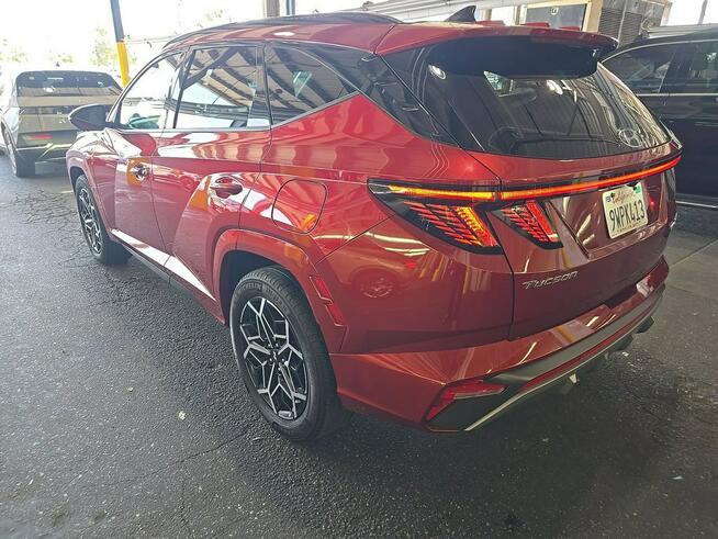 Hyundai Tucson 4x4 / Hybryda / bogata wersja wyposażenia