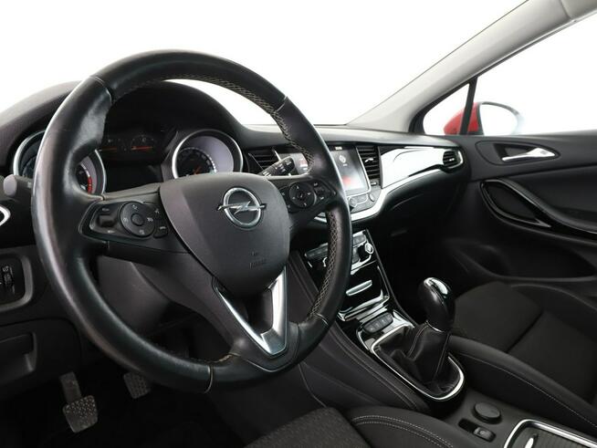Opel Astra FULL LED, hak, duże radio, manual