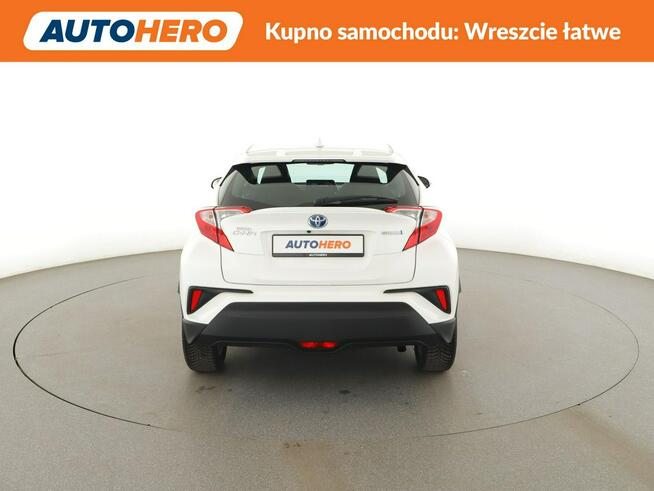 Toyota C-HR navi kamera grzane fotele ACC LED