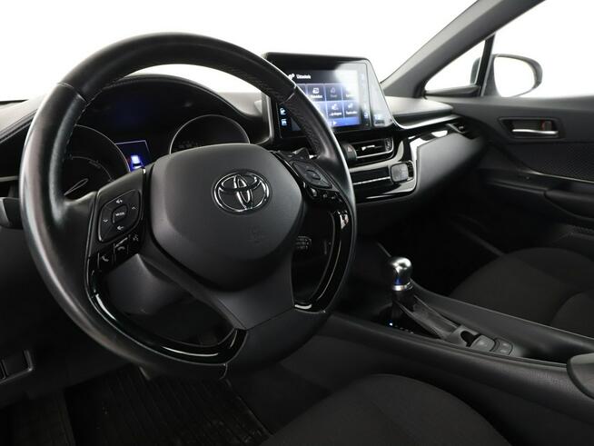 Toyota C-HR navi kamera grzane fotele ACC LED