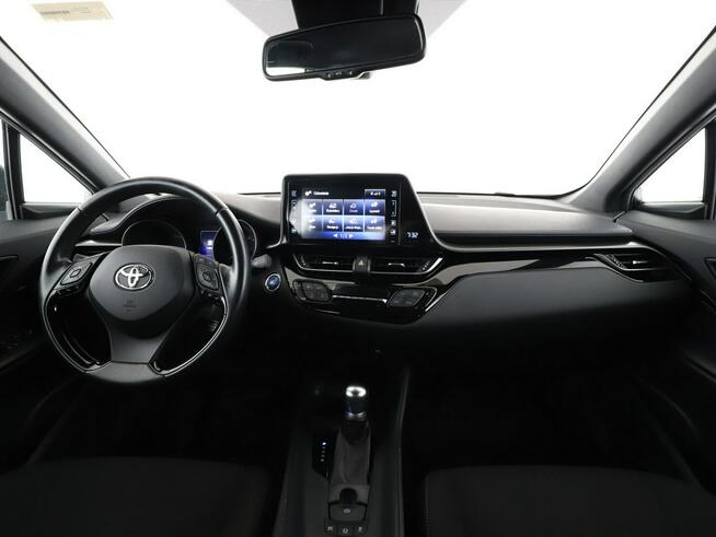 Toyota C-HR navi kamera grzane fotele ACC LED