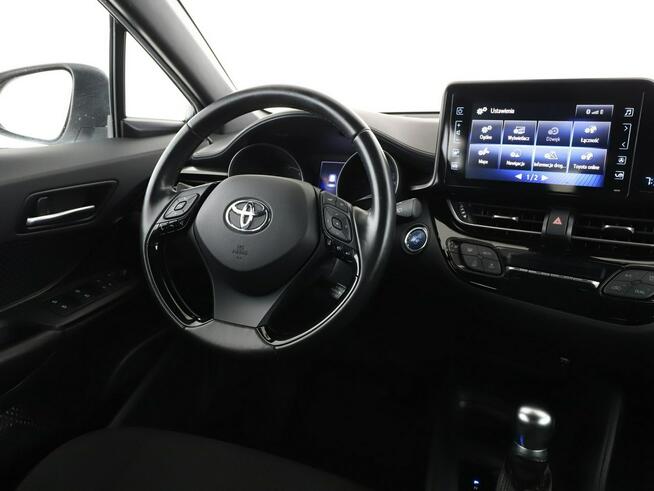 Toyota C-HR navi kamera grzane fotele ACC LED