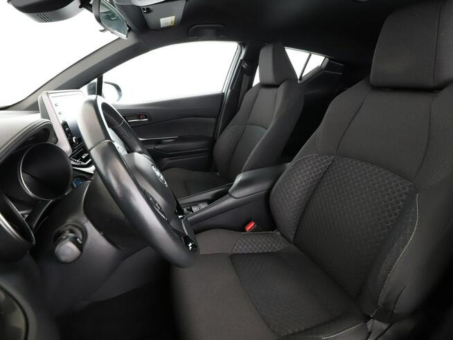 Toyota C-HR HEV automat LED klima auto kamera cofania tempomat ACC asystenci