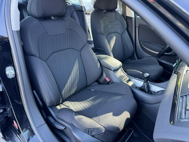 Citroen C5 2.0i-16V-140km-Serwisowany-Bezwypadkowy-Klimatronik-2xPDC-Tempomat-ALU