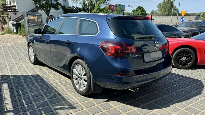 Opel Astra Cosmo 1.6Turbo 180KM Bixenon Navi PDC Fotele sport Navi Alu17 Salon PL