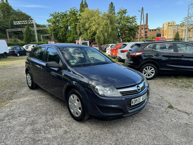 Opel Astra LIFTING-1.6-ECOTEC-116km-Bezwypadkowy-2-Właściciel-Klimatyzacja