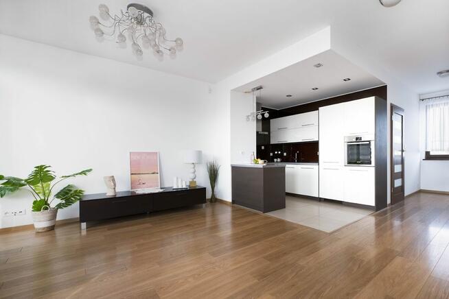 Tychy apartament 2 poziomowy 82m2, garaż 17,2m2,komórka 6,7m