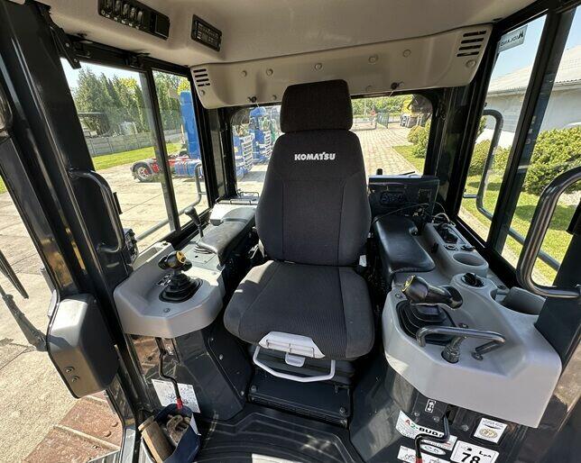 SPYCHARKA KOMATSU D61PXI-23
