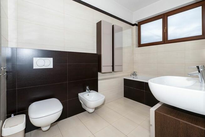 Tychy apartament 2 poziomowy 82m2, garaż 17,2m2,komórka 6,7m