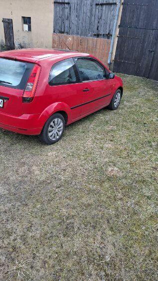 Syndyk sprzeda udział 1/2 w prawie własności Ford Fiesta